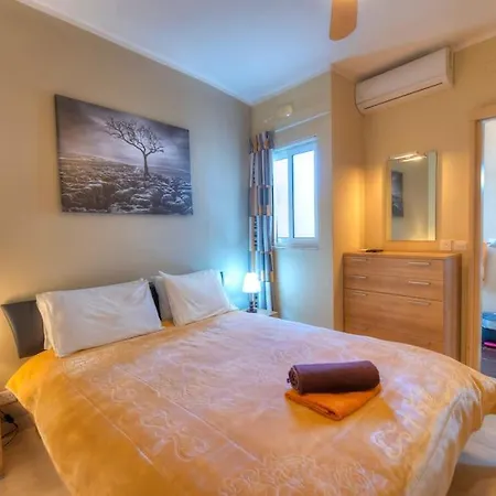 Spacious Apartment With Pool In Misrah Simar In Qala