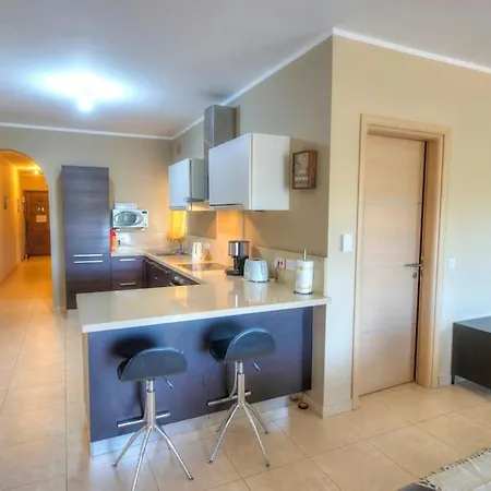 Spacious Apartment With Pool In Misrah Simar In Qala Qala